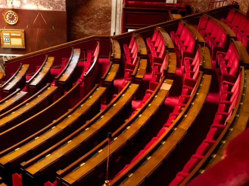 L'Assemblée nationale adopte définitivement le droit à l'aide à mourir