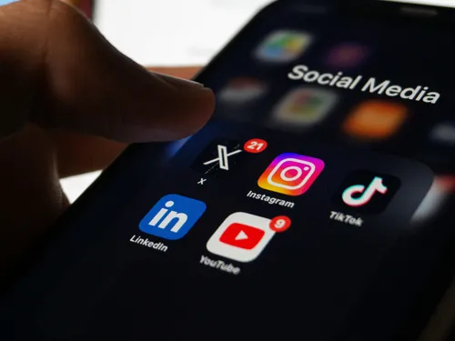 L’Assemblée dit oui à l’interdiction des réseaux sociaux pour les...