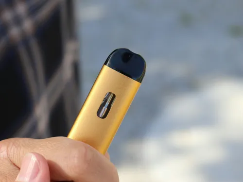 L'Anses alerte sur les risques sanitaires du vapotage