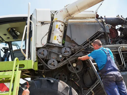 L’entreprise Lamour, spécialisée en matériel agricole recrute.