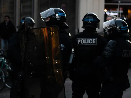 Bouvron : retranché chez lui après des tirs, un homme interpellé...