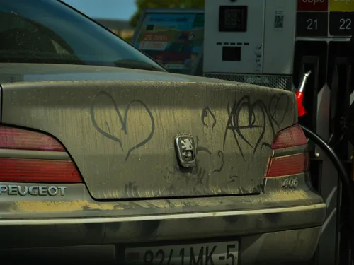 Le sable du Sahara fait son retour en France