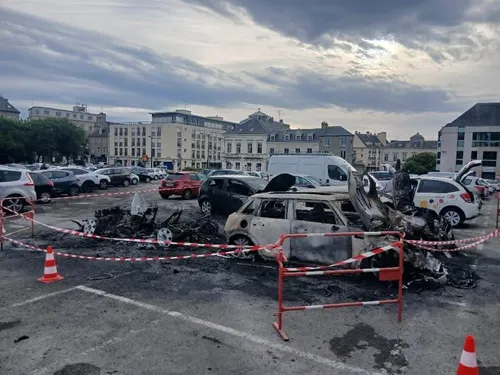 Incendies volontaires, mairie et palais de justice tagués à Alençon