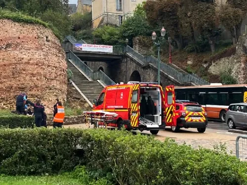 Le Mans : il chute de sa moto sous le tunnel des Jacobins