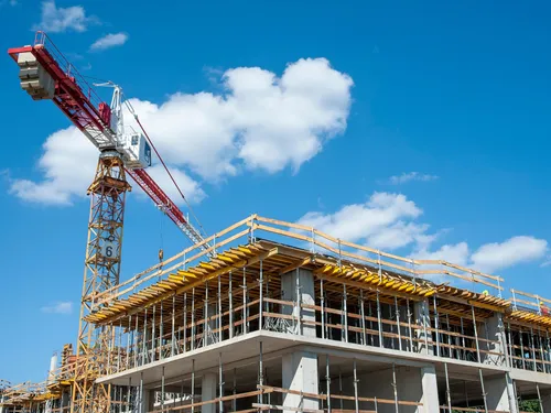 Logement neuf : forte reprise des permis de construire dans les...