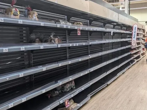 Le Mans : pourquoi l'hypermarché Carrefour s'est vidé ?