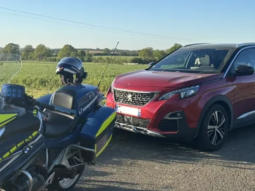 Dans le sud Mayenne, à plus de 140 km/h sur la D27