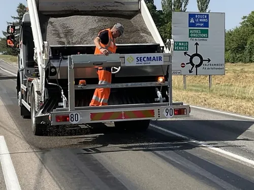 Canicule : dans l'Orne, le gravillonnage va générer un surcoût 
