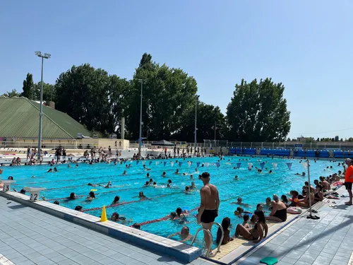 Canicule : à Rouen, les bassins font le plein