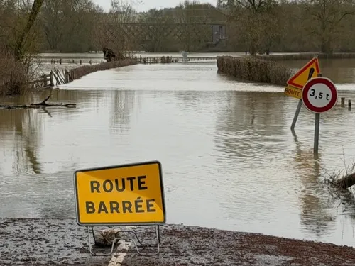 Intempéries : plusieurs routes fermées en Sarthe