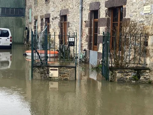 Inondations : une dizaine de routes toujours coupées en Sarthe