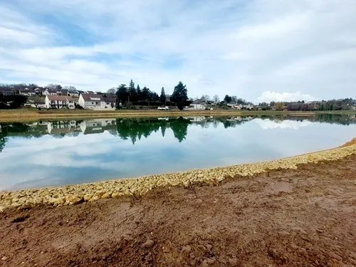 Saint-Calais : dans le lac, on a remis de l'eau... et des poissons