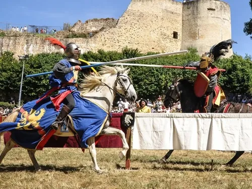 Les "Médiévales de Falaise" en quête de bénévoles