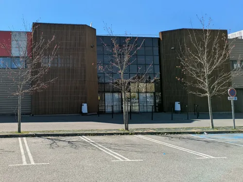 Évreux : deux ans après son ouverture, le supermarché "Triangle"...