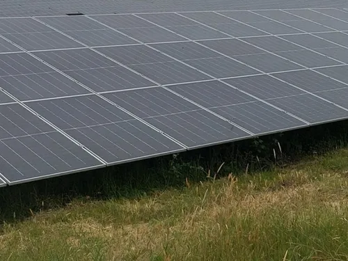 Sud Mayenne : une vingtaine de centrales photovoltaïques au sol en...