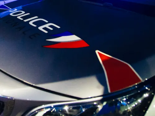 Caen : les policiers sauvent la vie d'un homme qui tentait de les fuir