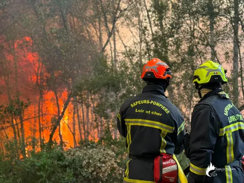 Incendie à Villeny : la situation sous contrôle mais les pompiers...