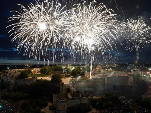 Report du feu d'artifice de Caen