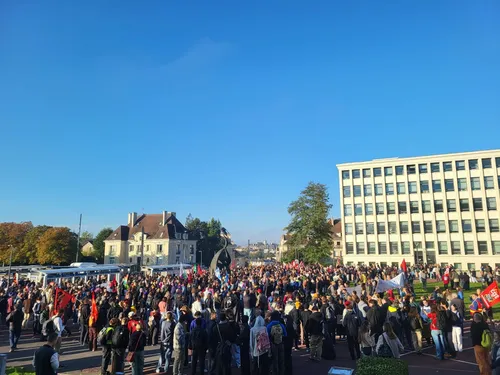 Blocages et perturbations dans les universités de Rouen, Caen et...