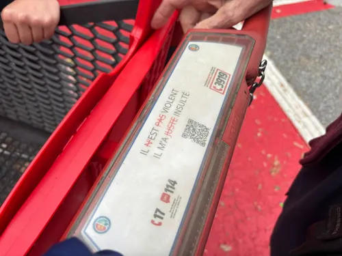 Dans ce supermarché eurois, des messages contre les violences...