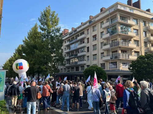 Grève dans la fonction publique : à Rouen, un défilé et des lycées...