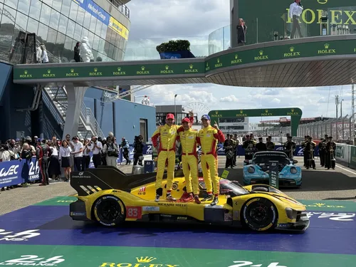 24 Heures du Mans : la Ferrari du team AF Corse l'emporte