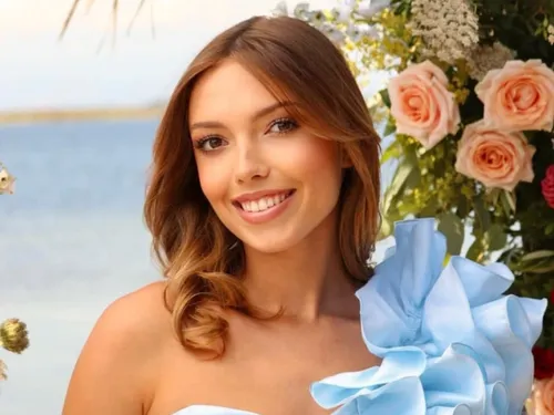 La Miss du Jour : Clarisse, 18 ans, dernière candidate pour Miss...