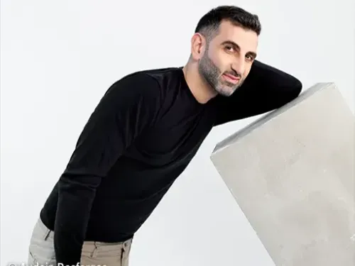 Saint-Estève : Qui est ce comédien / humoriste , prochainement sur...