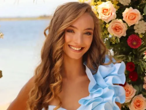 La Miss du Jour : Mia, 19 ans, une Romeufontaine élue Miss...