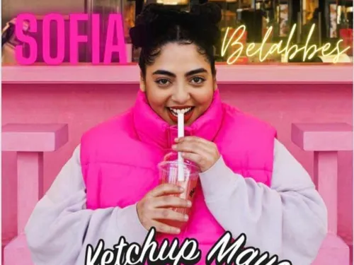 DE PERPIGNAN AU JAMEL COMEDY CLUB, QUI EST SOFIA BELABBES ? 