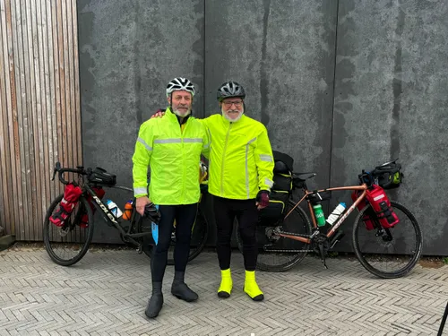 Ils ont pris la route de Saint Jacques de Compostelle et du...