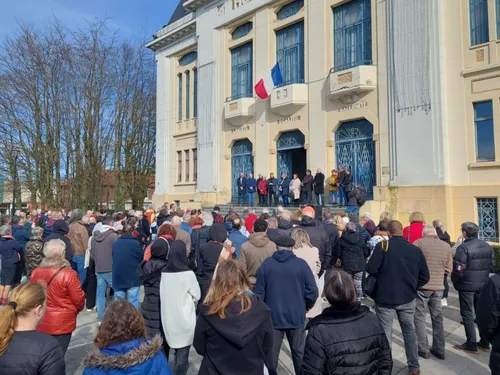 Aulnoye-Aymeries - Ces Sambriens se sont rassemblés pour réclamer...