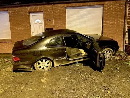 Aulnoye-Aymeries - Une voiture percute une maison rue Roger...