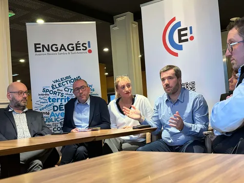 Benjamin Saint-Huile lance le mouvement "Engagés" avec d'autres...