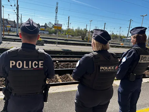 La BSTC déployée dans les gares et bus : "Leur présence rassure"