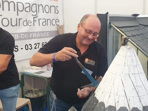 Fourmies / Recquignies : des apprentis maçons et menuisiers...