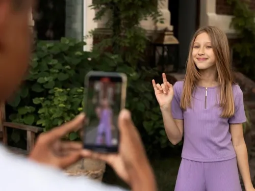 Une loi pour le droit à l'image des enfants sur le web