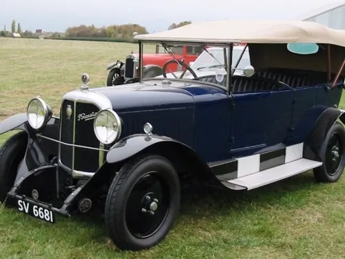 La Capelle : plus de 100 voitures anciennes à découvrir