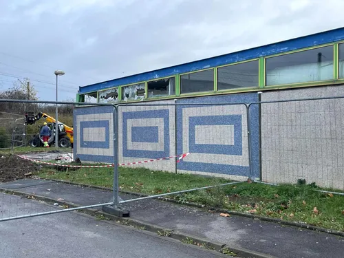 C'est parti pour la démolition de la piscine de Jeumont