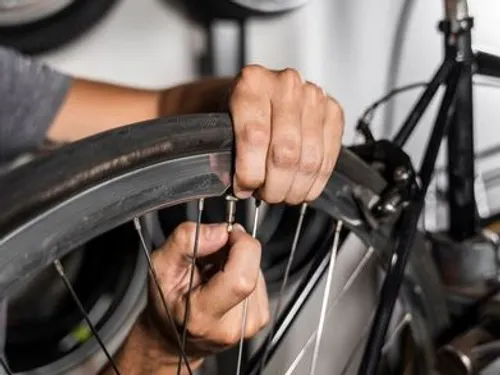 Prévention routière et réparation Vélo pour les jeunes à Hautmont...
