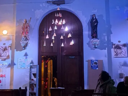 Beugnies : nouvelle exposition des sapins en l'église Saint Martin