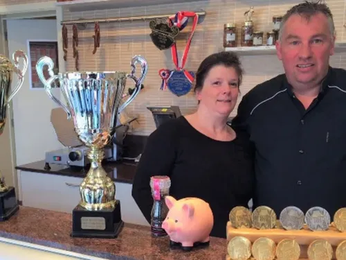 Avesnes-sur-Helpe : Régis Bouillon nouveau roi du boudin noir