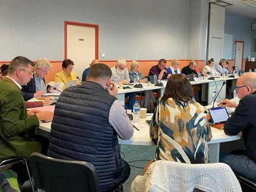 Fourmies : ne pas jeter l'argent par les fenêtres !