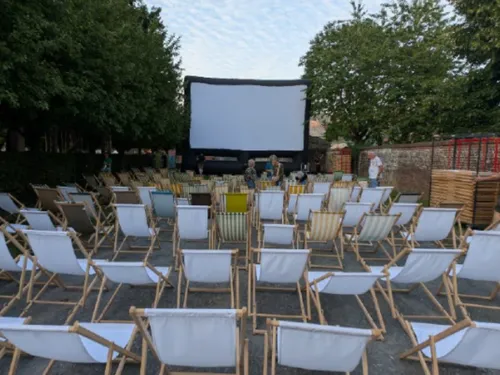 Le cinéma en plein air fait son retour tout l'été