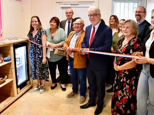 Guise : l’installation d’un frigo solidaire chez « Recycl’Jouets »