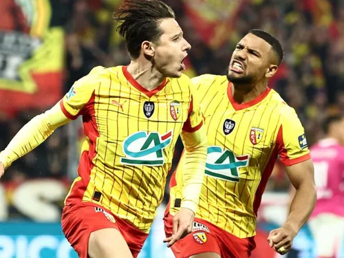 Lens en finale après sa démonstration contre Toulouse