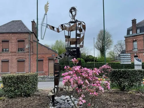 Avesnes-sur-Helpe : un porteur de la flamme olympique