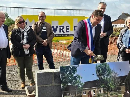 Ohain : pose de la 1ère pierre du béguinage Partenord Habitat 