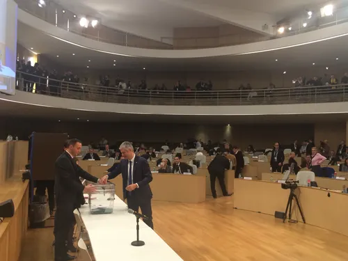 Laurent Wauquiez prend officiellement les commandes...