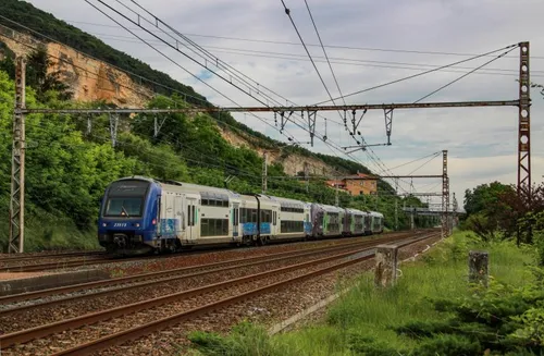 Un véhicule percute un train : le trafic ferroviaire entre Lyon et...